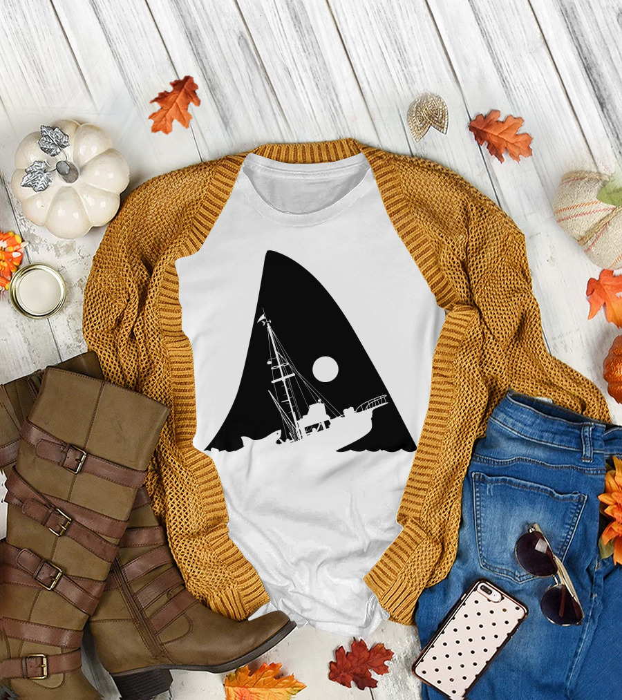 Jaws Shark Fin Ship Silhouette Under Moonlight T-Shirt