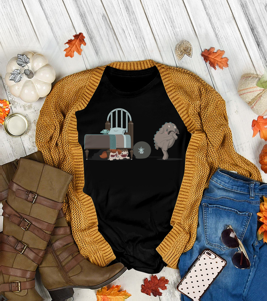 Ahhh Kids Under My Bed Monster Spooked by Children Hiding with Robot Pillow T-Shirt