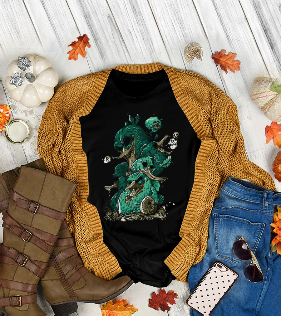 Birds Of A Feather Skull Nest Creature Grotesque Art Arch T-Shirt