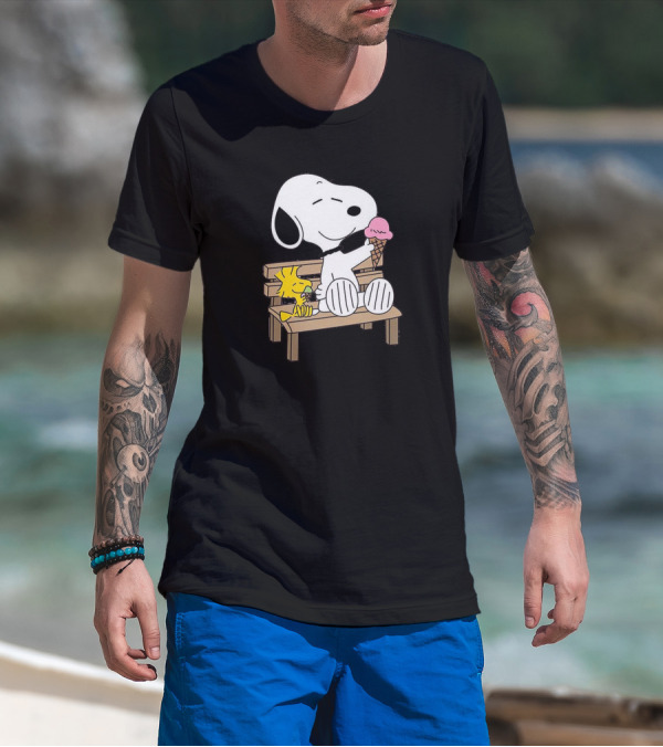 Snoopy Woodstock Summer Time Ice Cream Bench Relaxation T-Shirt