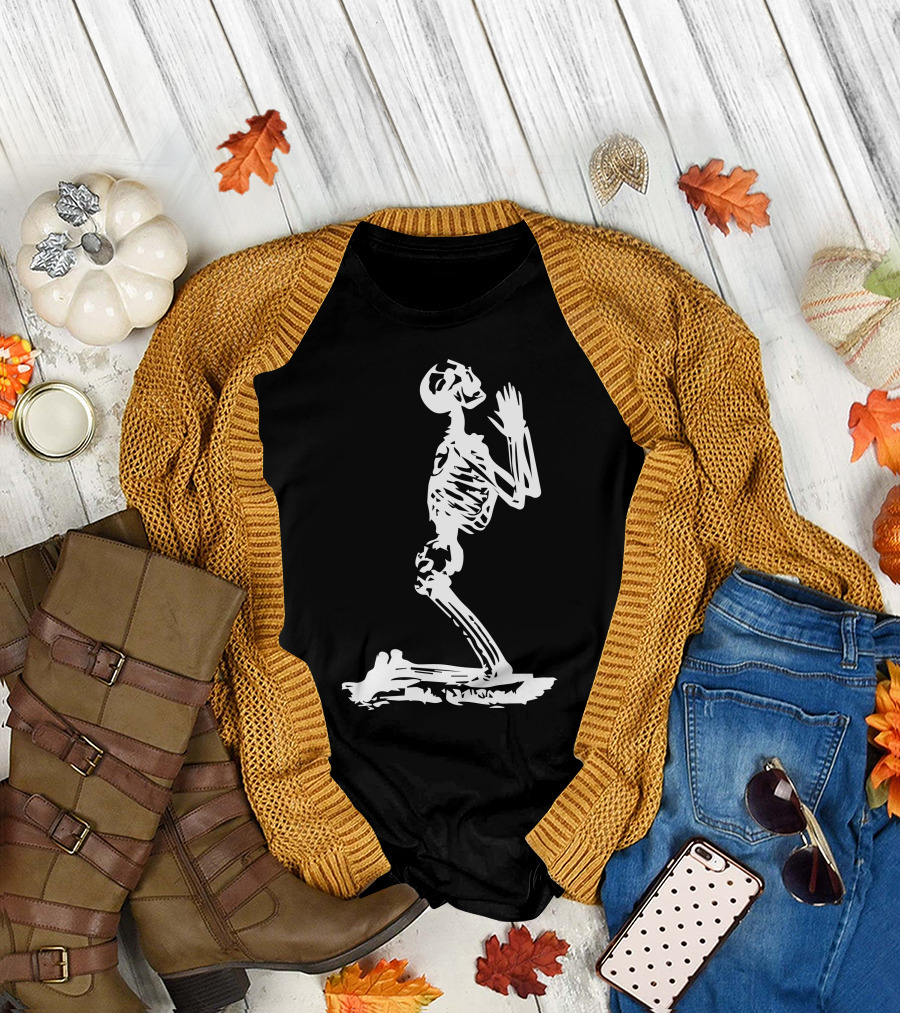 Funny Kneeling Skeleton Prayer Pose T-Shirt