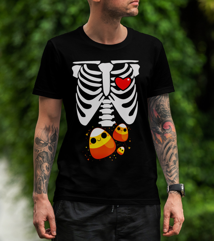 Skeleton Ribs Heart With Cute Candy Corn Halloween Food T-Shirt