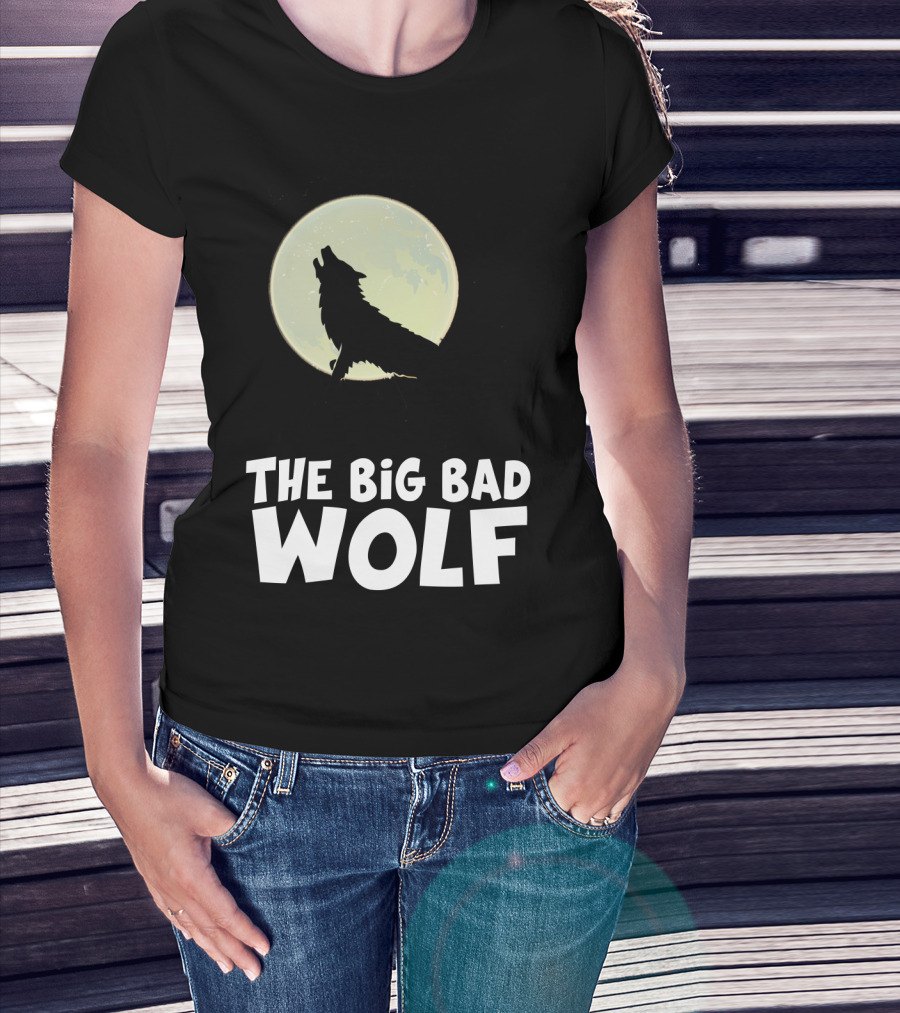 The Big Bad Wolf Howling At Moon With Flying Bat Halloween T-Shirt