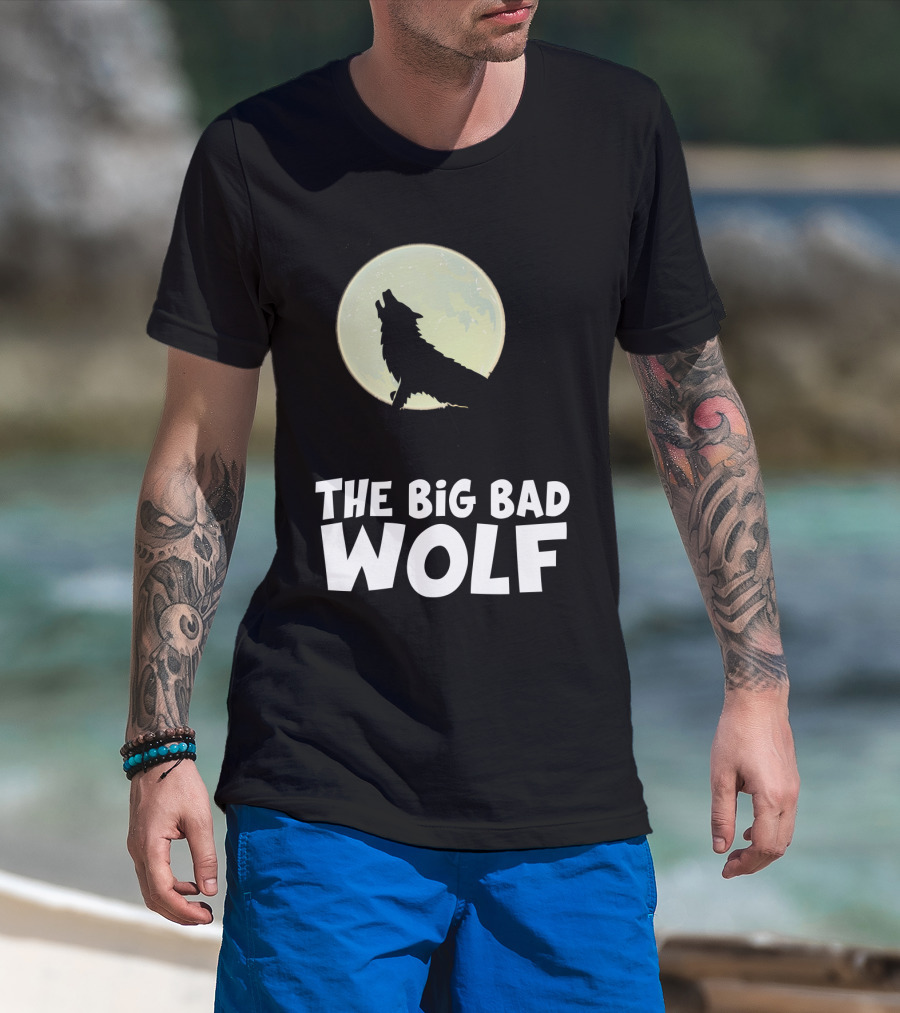 The Big Bad Wolf Howling At Moon With Flying Bat Halloween T-Shirt