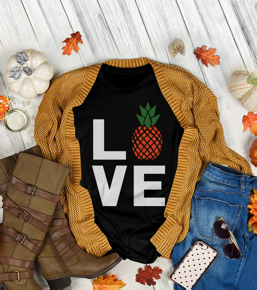 LOVE Pineapples T-Shirt
