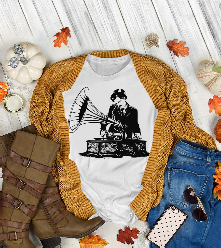 Old School Music Grammophone Vintage T-Shirt