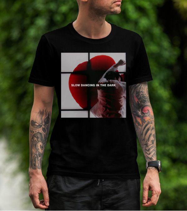SLOW DANCING IN THE DARK Red Heart Background T-Shirt