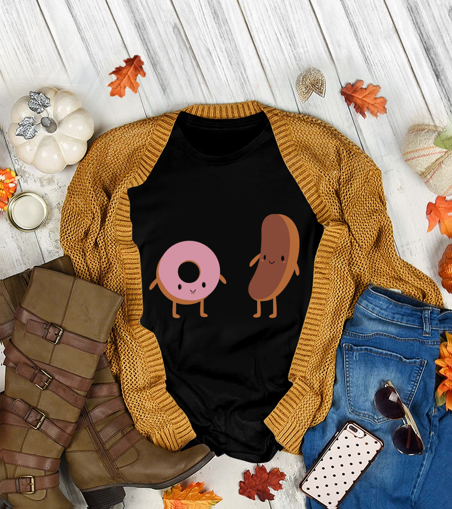 Donut And Eclair Smiling Cartoon Pastries T-Shirt