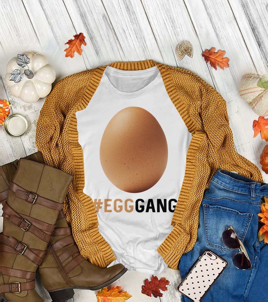 EggGang Hashtag Viral Brown Egg Trend T-Shirt