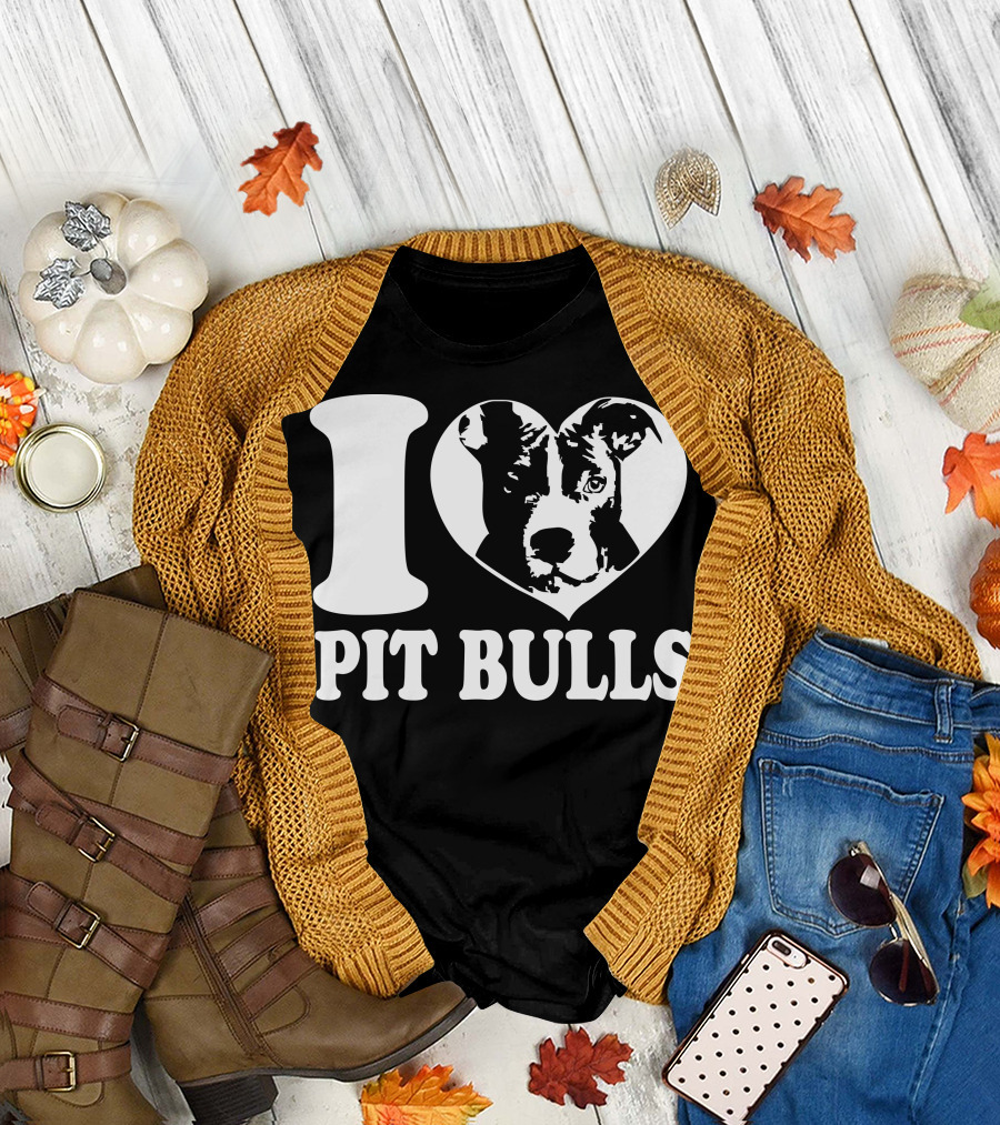 I Love Pit Bulls Heart Pit Bull T-Shirt