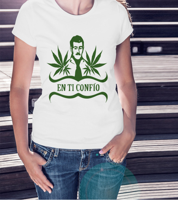 En Ti Confio Cannabis Leaves Man T-Shirt