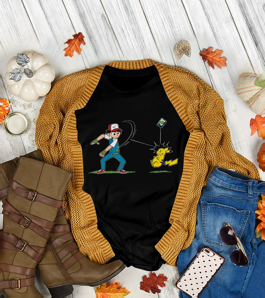 Pokémon Card Throwing Pikachu Capture T-Shirt