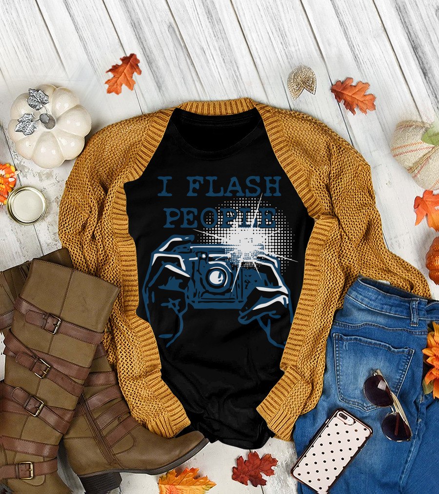 I Flash People Camera Flash Photography Hands T-Shirt