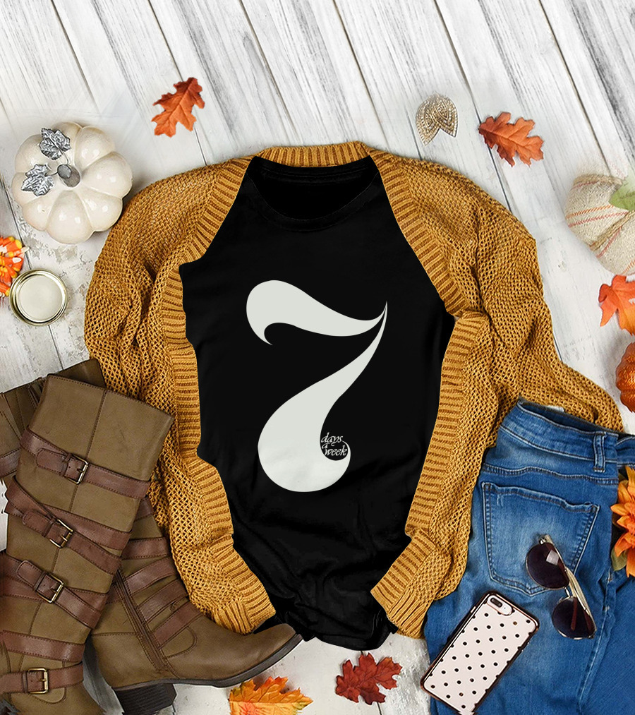 Seven Days a Week Curved Seven Print T-Shirt
