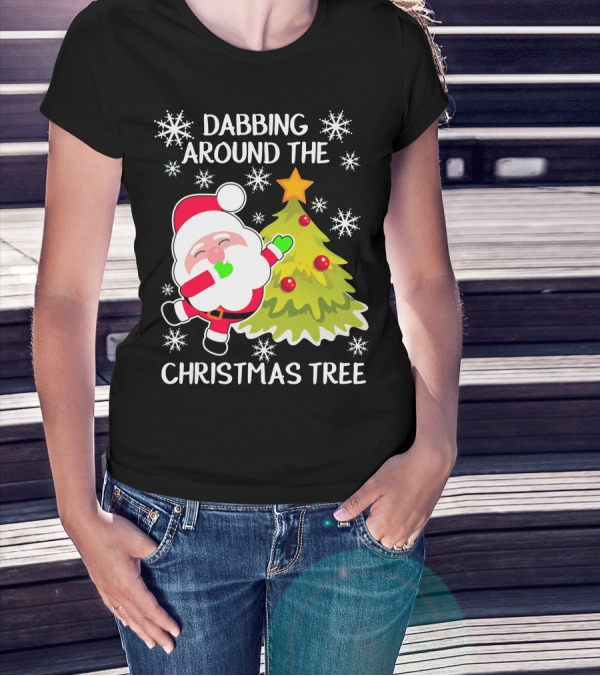 Dabbing Santa Claus Around The Christmas Tree With Snowflakes T-Shirt