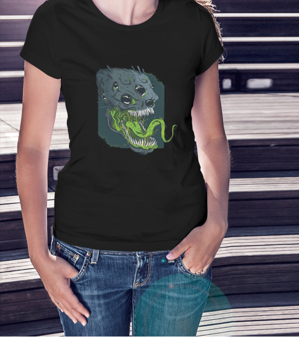 Terrifying Multi-Eyed Alien With Gaping Jaws And Green Tongue T-Shirt