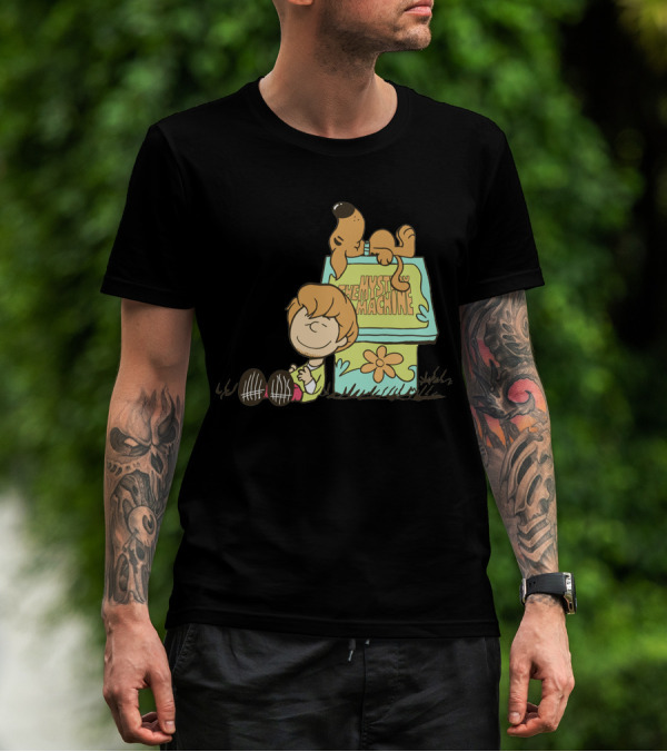 Shaggy And Scooby On Snoopy's Doghouse With Mystery Machine T-Shirt