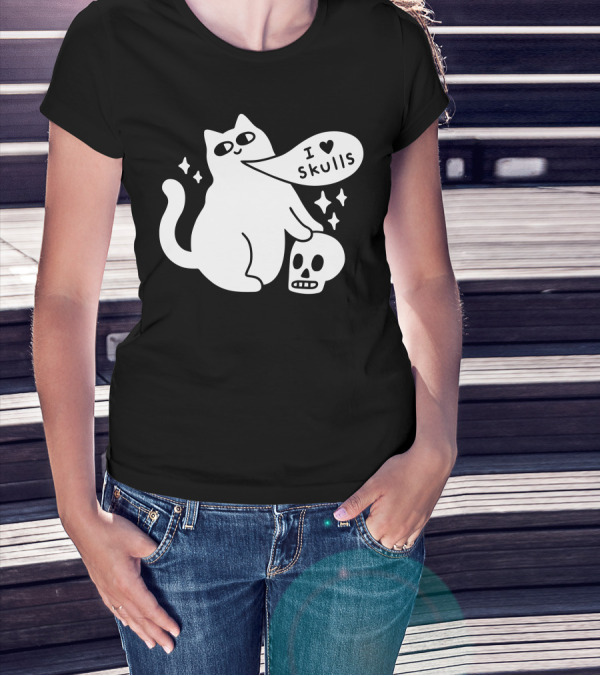 I Love Skulls Cat With Speech Bubble And Stars T-Shirt