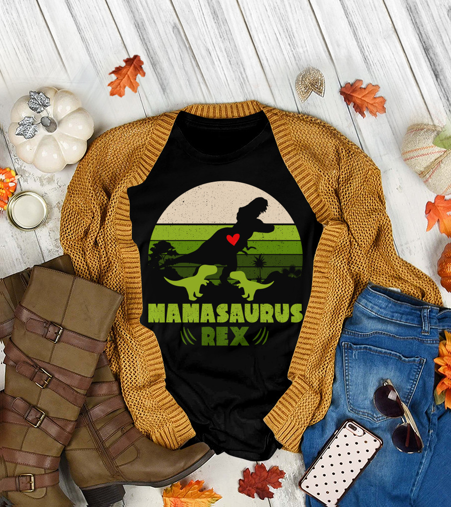 Mamasaurus Rex Silhouette with Heart and Baby Dinosaurs in Green Circle T-Shirt