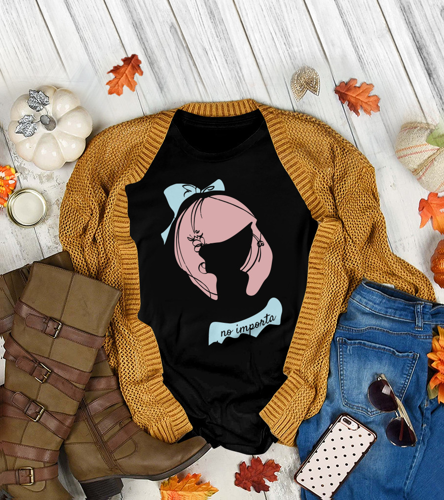 No Importa Que Piense La Gente Pink Hair Blue Bow Feminine T-Shirt