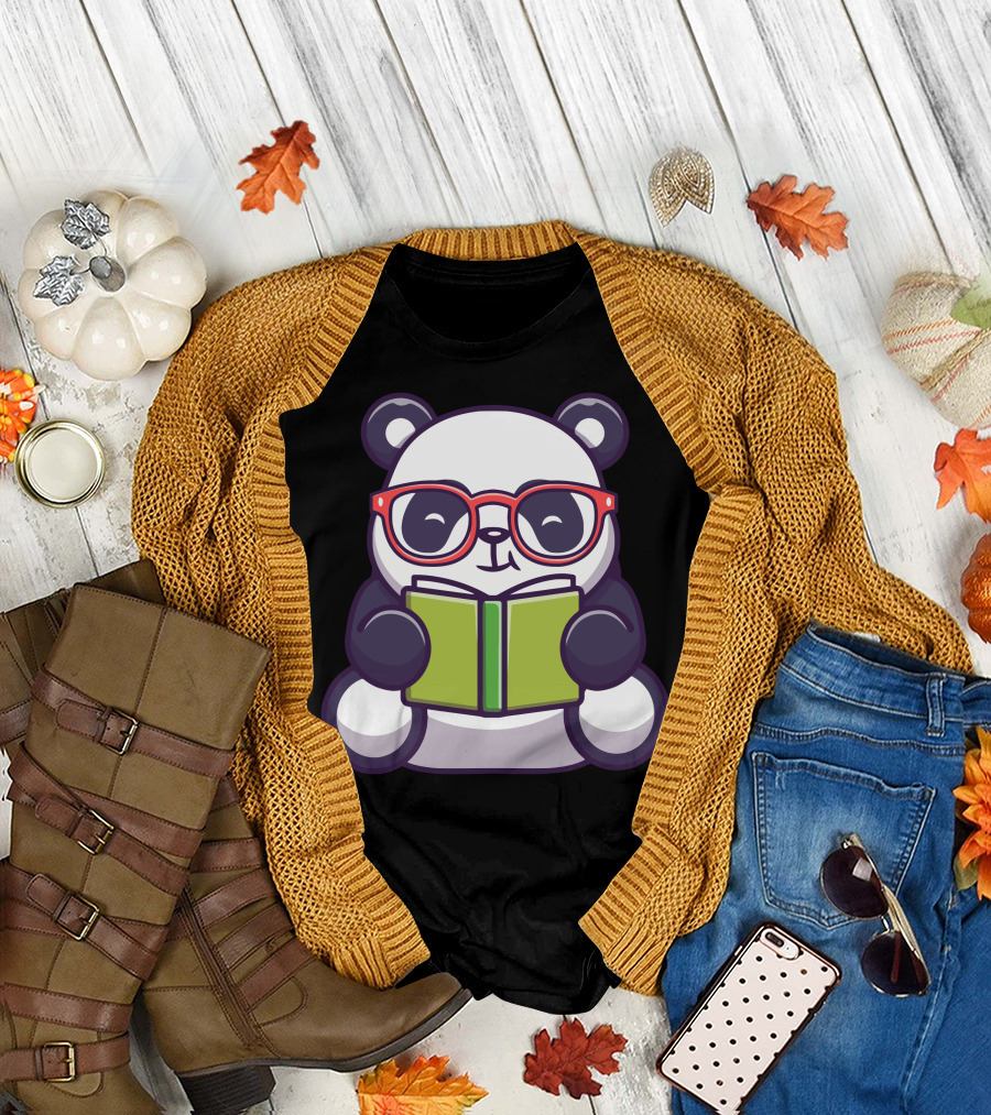 Cute Panda Wearing Red Glasses Reading a Green Book T-Shirt
