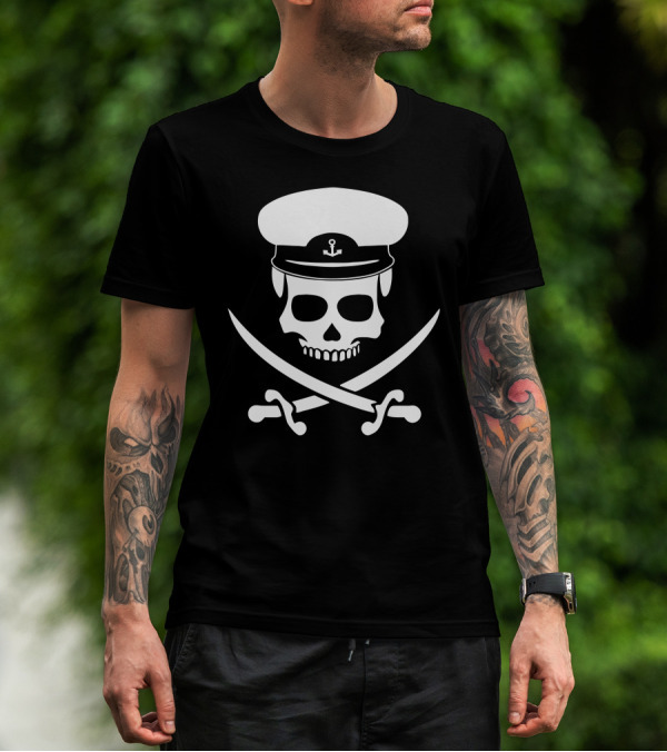 Captain Pirate Skull Crossed Swords T-Shirt