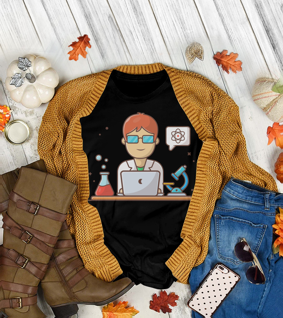 Scientist Chemist with Laptop Atomic Symbol Beaker and Microscope T-Shirt