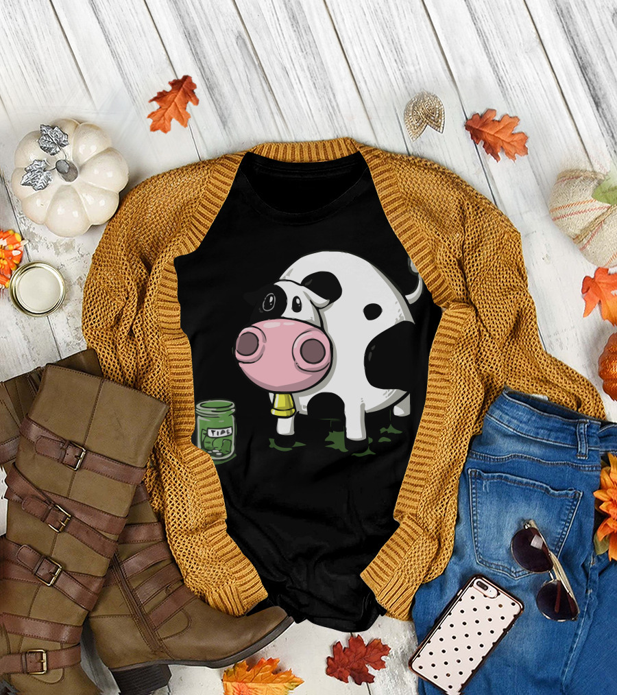 Cow Tipping Jars and Cartoon Cow T-Shirt