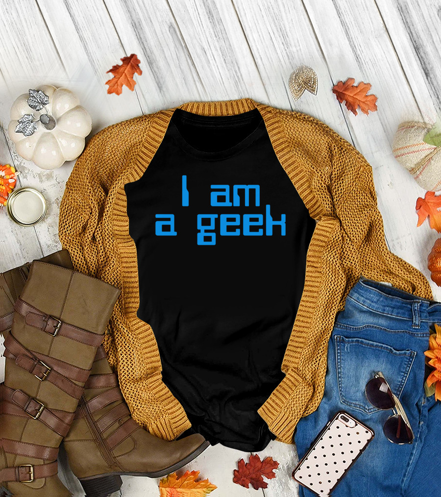 I Am a Geek Blue Text T-Shirt