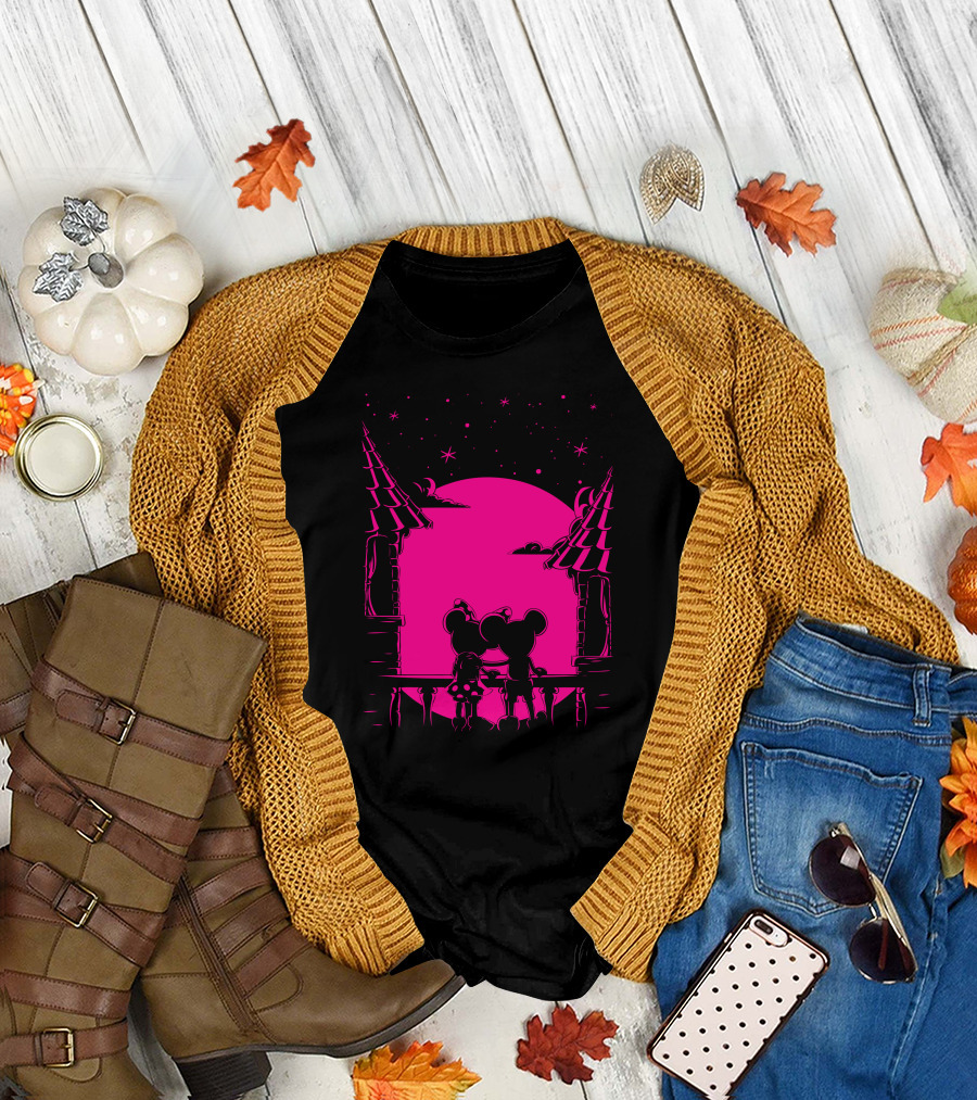 Romantic Mouse Couple Gazing at Starry Pink Night T-Shirt