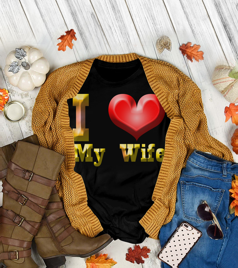 I Love My Wife Heart Symbol Gold Text T-Shirt