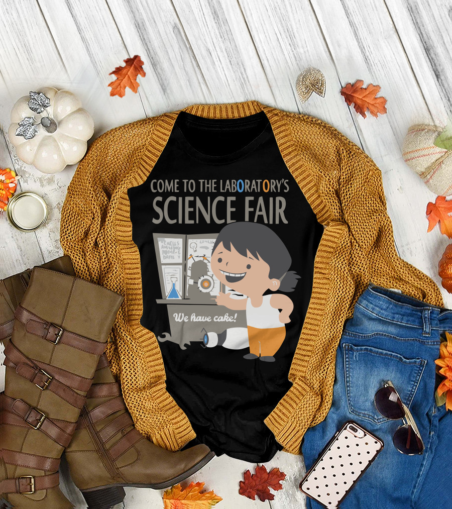Come to the Laboratory's Science Fair We Have Cake T-Shirt