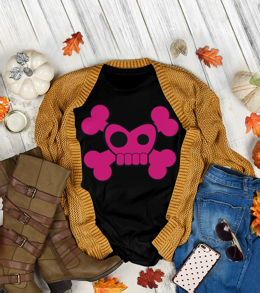 I Heart Skully Roger Cute Pink Skull and Crossbones T-Shirt