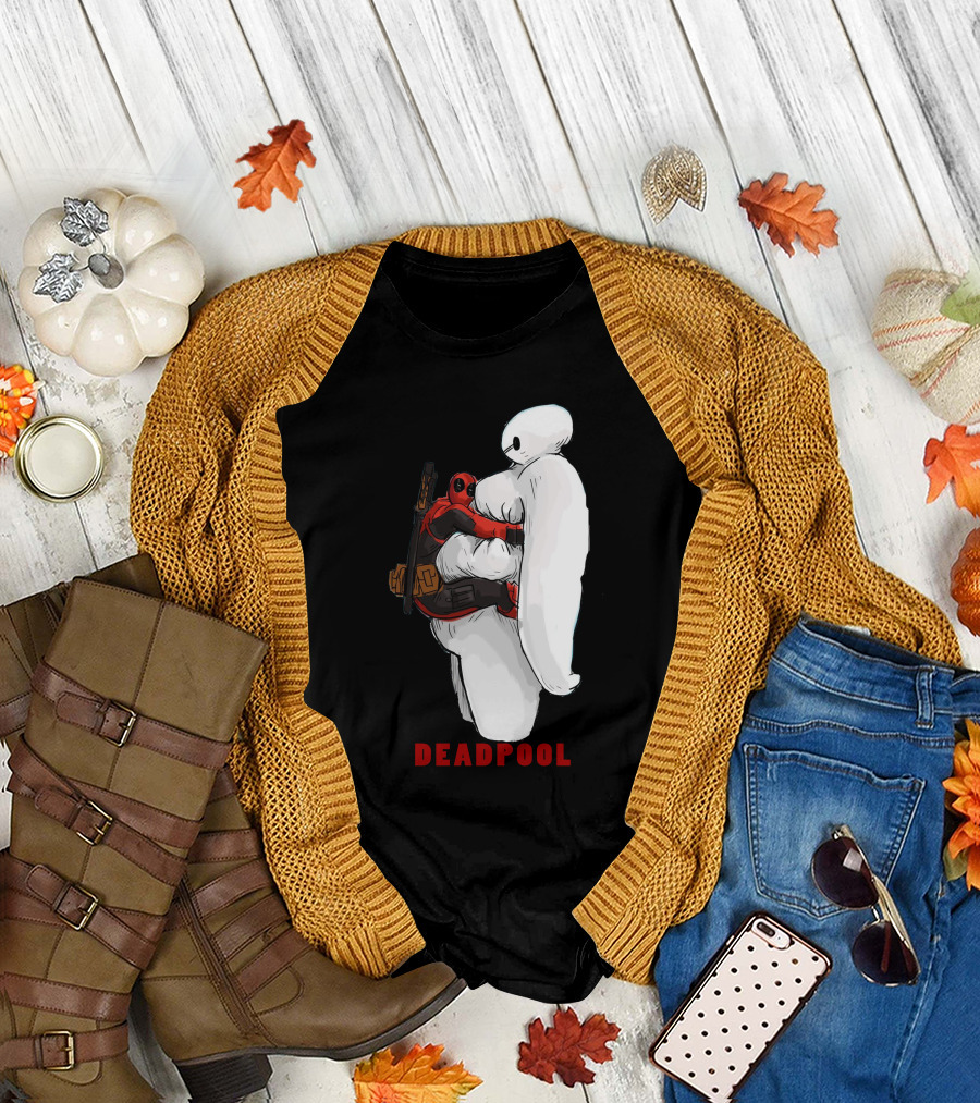 Deadpool Hugging Baymax Crossover Mashup T-Shirt