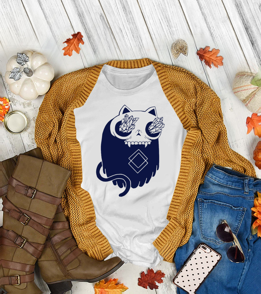 Crystal Eyed Cat Seer with Geometric Chest T-Shirt