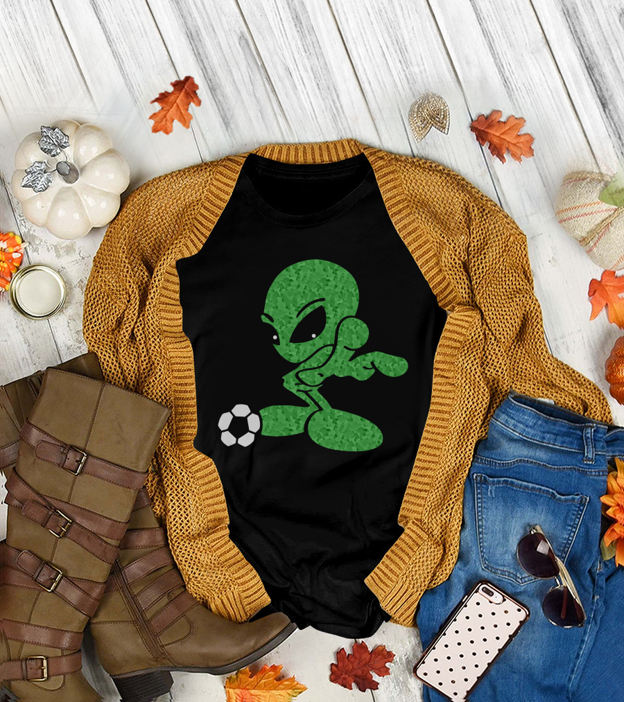 Alien Area 51 Soccer Euphoria Alien Rue '18 T-Shirt