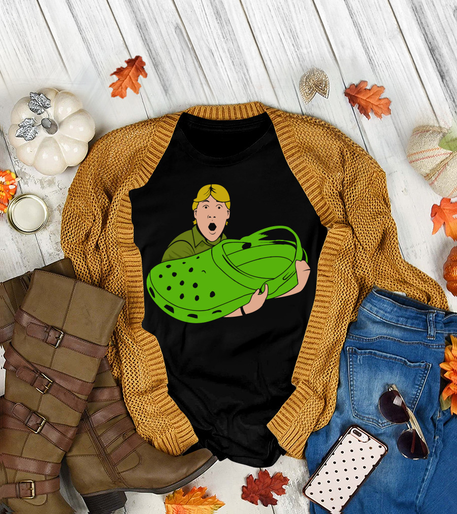 Crikey Legend Holding Giant Green Croc T-Shirt