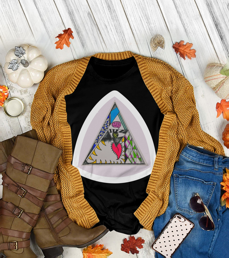 Artistmunda Art of Illuminati Pyramid Eye Heart Brain T-Shirt