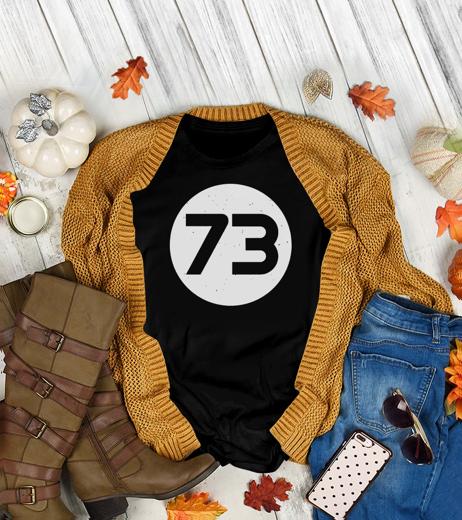 73 Distressed Circle T-Shirt