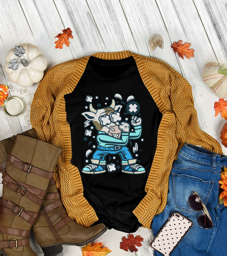 Cow Fighter Street Battle Action Style Gamer Character T-Shirt