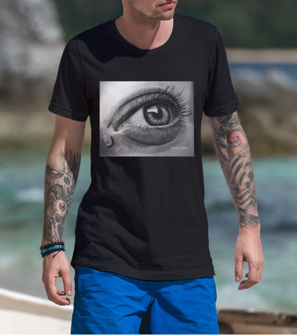 Hyper Realistic Eye @vinie_palette T-Shirt