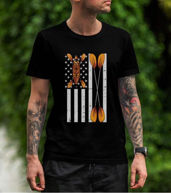 Retro American Kayaking Flag Vintage Kayak USA T-Shirt