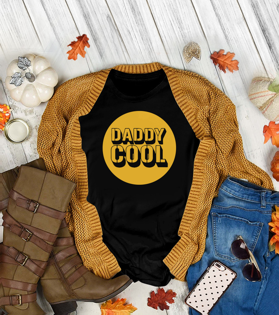Daddy Cool Retro Bold Yellow Circle T-Shirt
