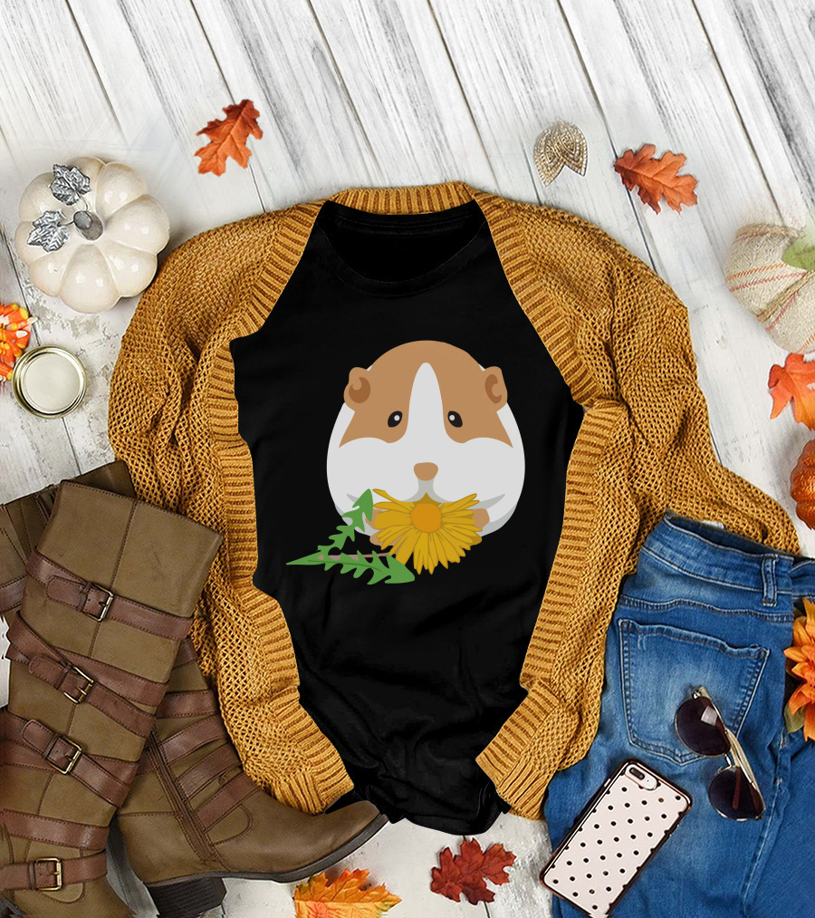 Cute Guinea Pig Eating Dandelion Leaves T-Shirt