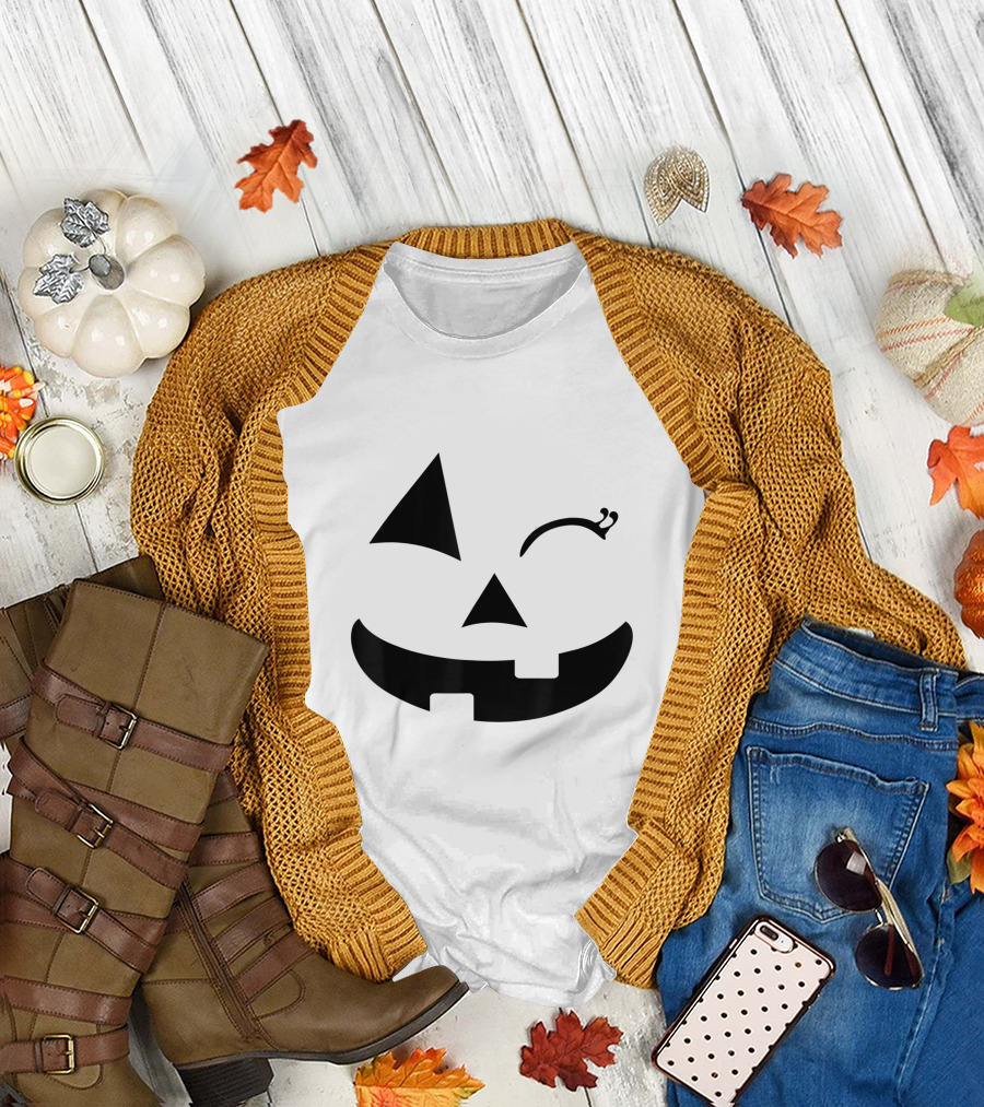 Pumpkin Eater Jack Olantern Smiling Face T-Shirt