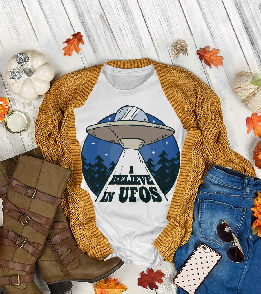 I Believe in UFOs Alien Spaceship T-Shirt