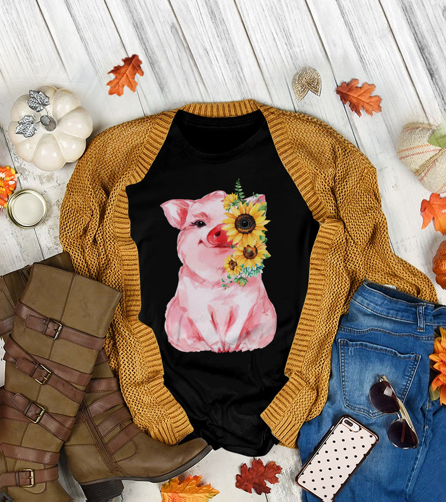 Cute Pig with Sunflower Farm Animal Love T-Shirt