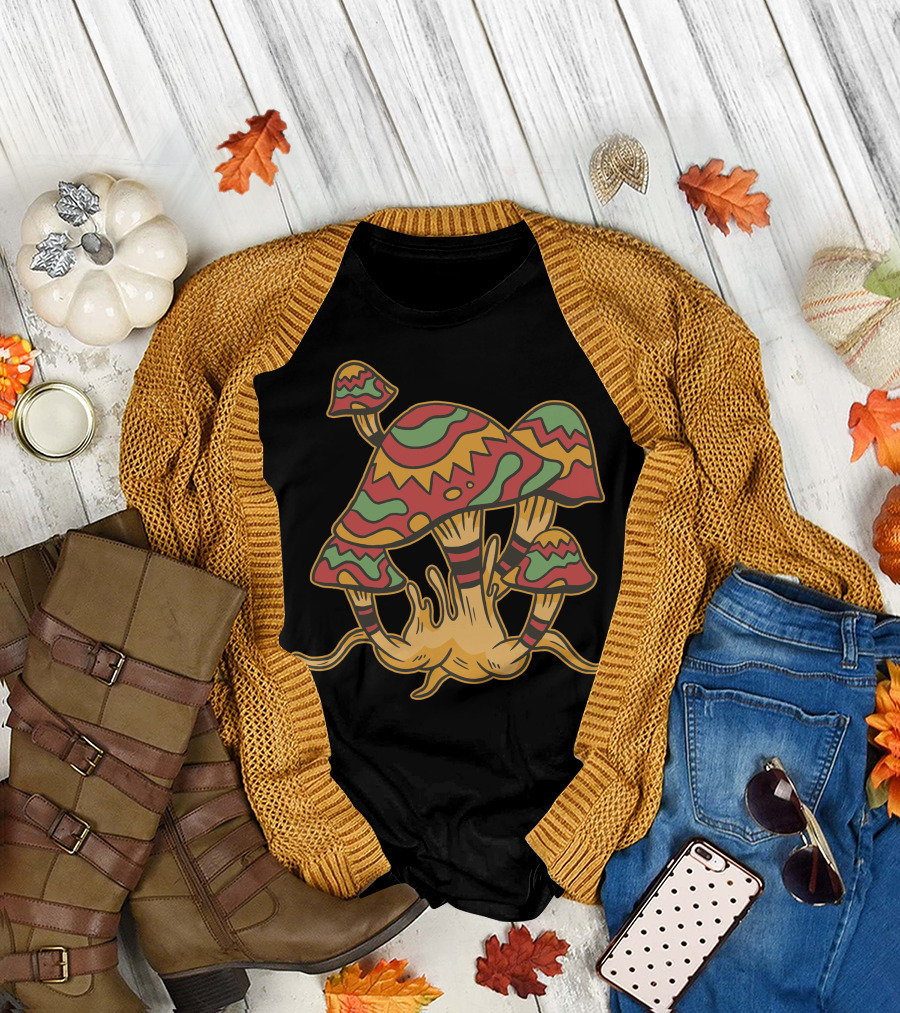 Magic Mushrooms Psychedelic Colorful Pattern Fungi T-Shirt
