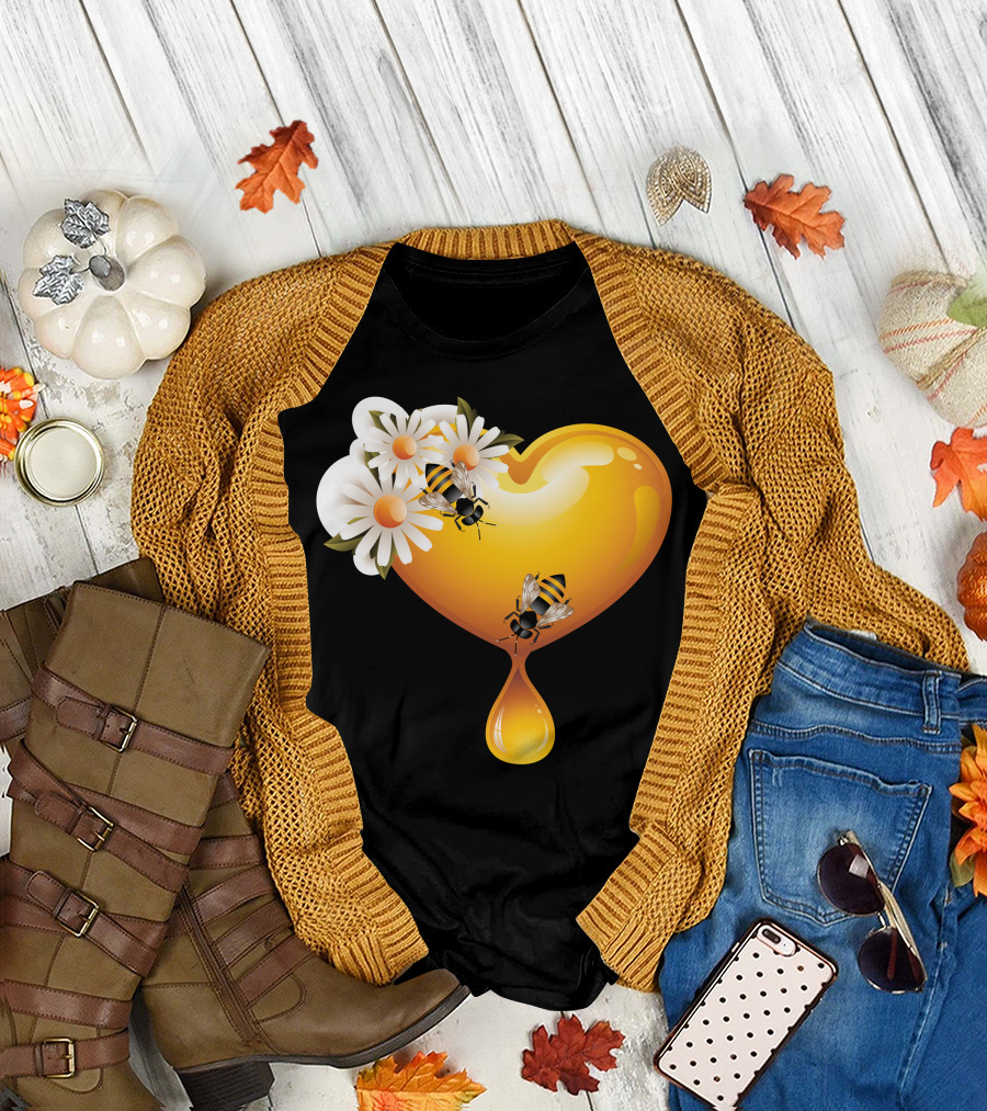 Sweet Heart Honey Bees and Daisies T-Shirt