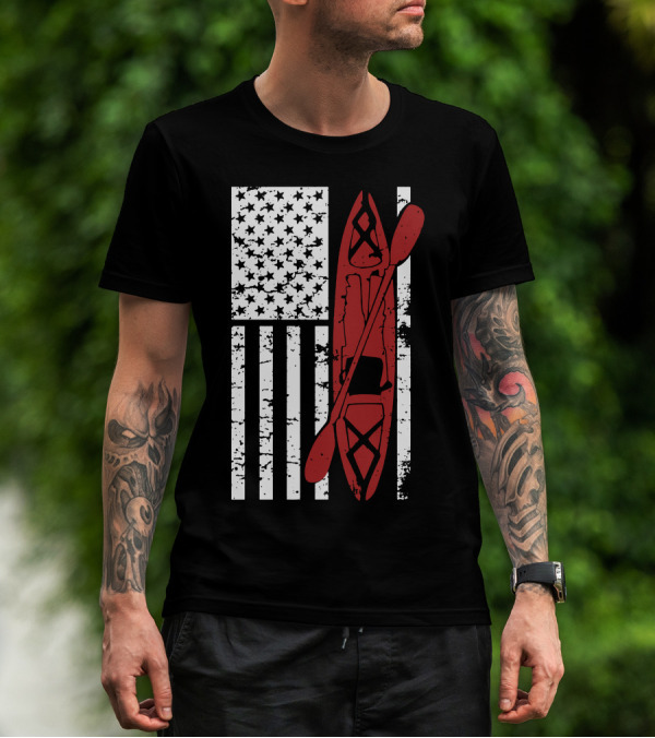 Grunge Kayak Paddle American Flag T-Shirt